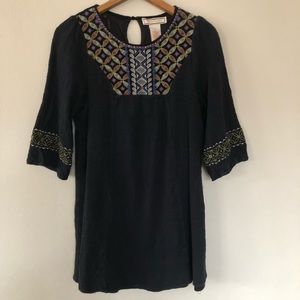 Roolee black embroidered tunic sz Medium